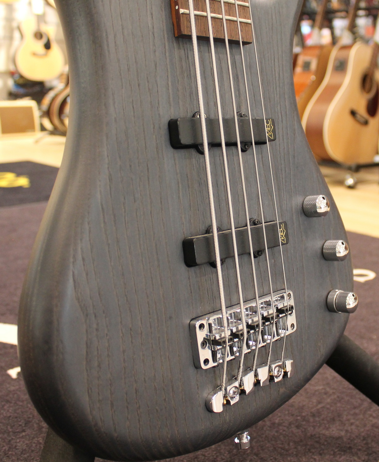 Warwick Corvette STD Ash 5 Nirvana Black Transparent Satin - immagine 3