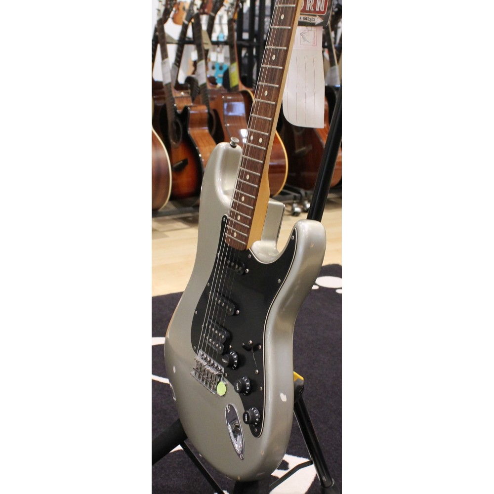 Fender Player Road Worn HSS Stratocaster Inca Silver