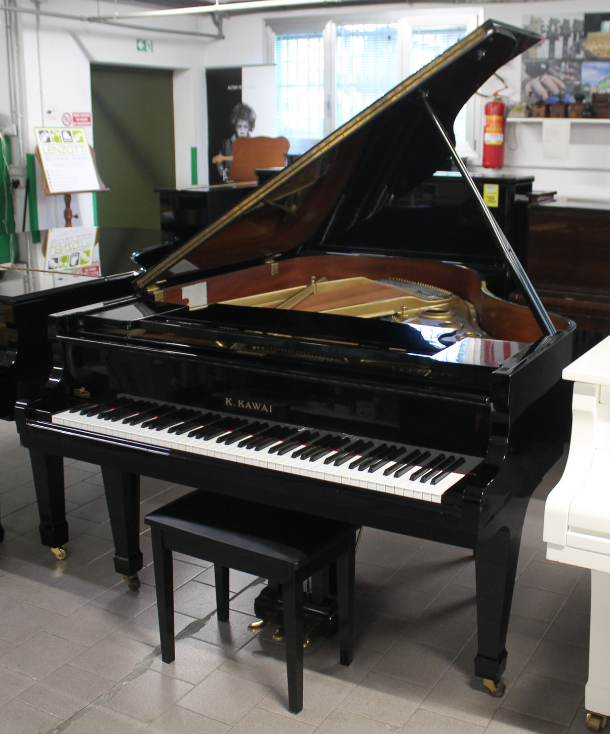 Kawai KG3C