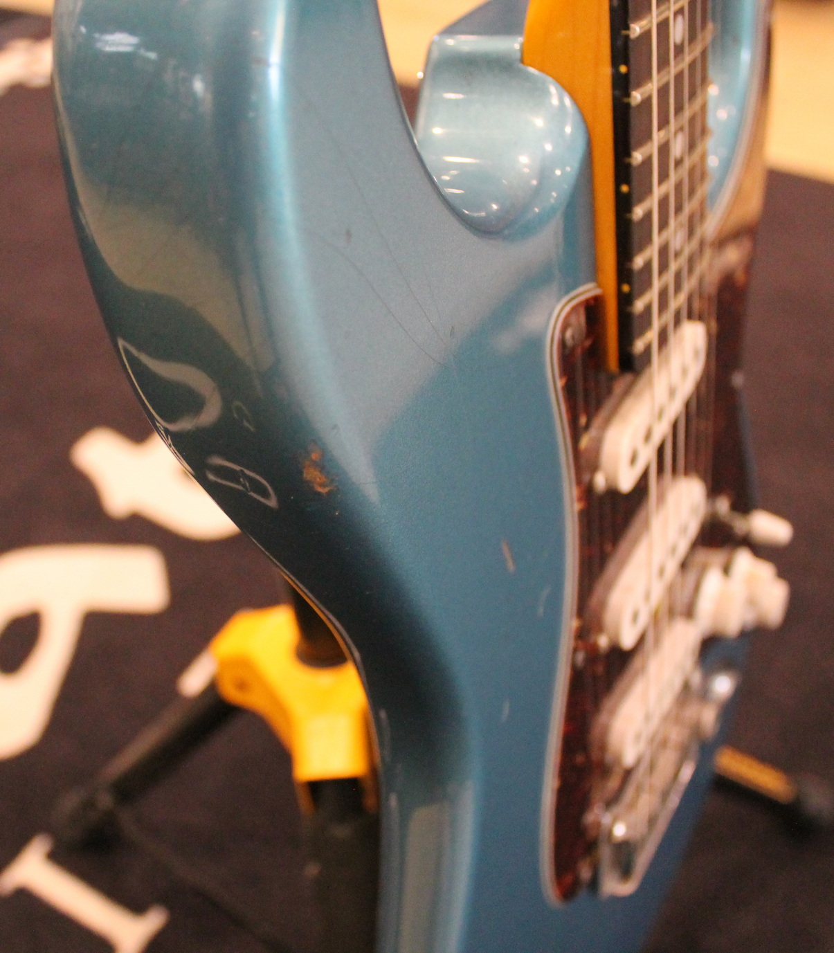 G&L Legacy Rustic Lake Placid Blue - immagine 5