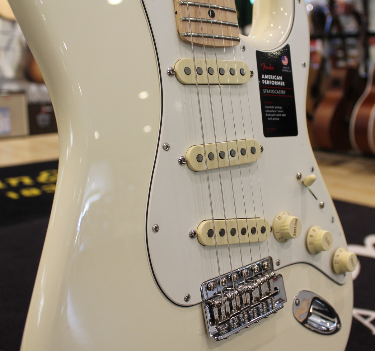 Fender American Performer Stratocaster OW EX DEMO - immagine 3