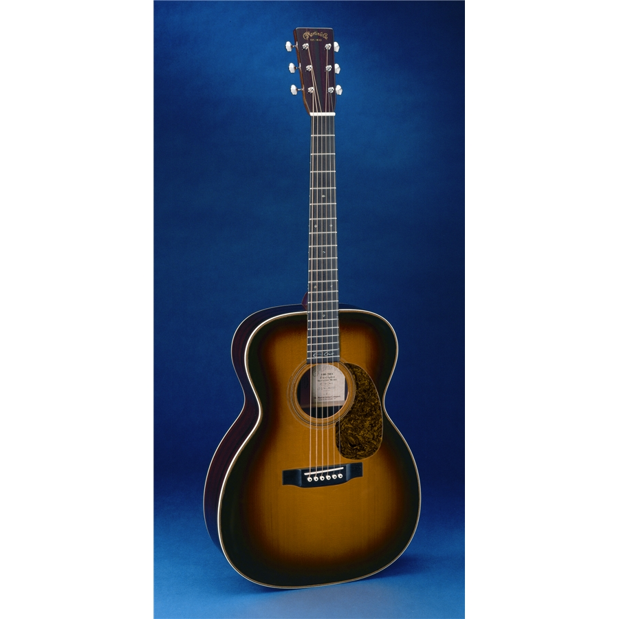Martin-000-28EC-Eric-Clapton-Sunburst-Ex-Demo