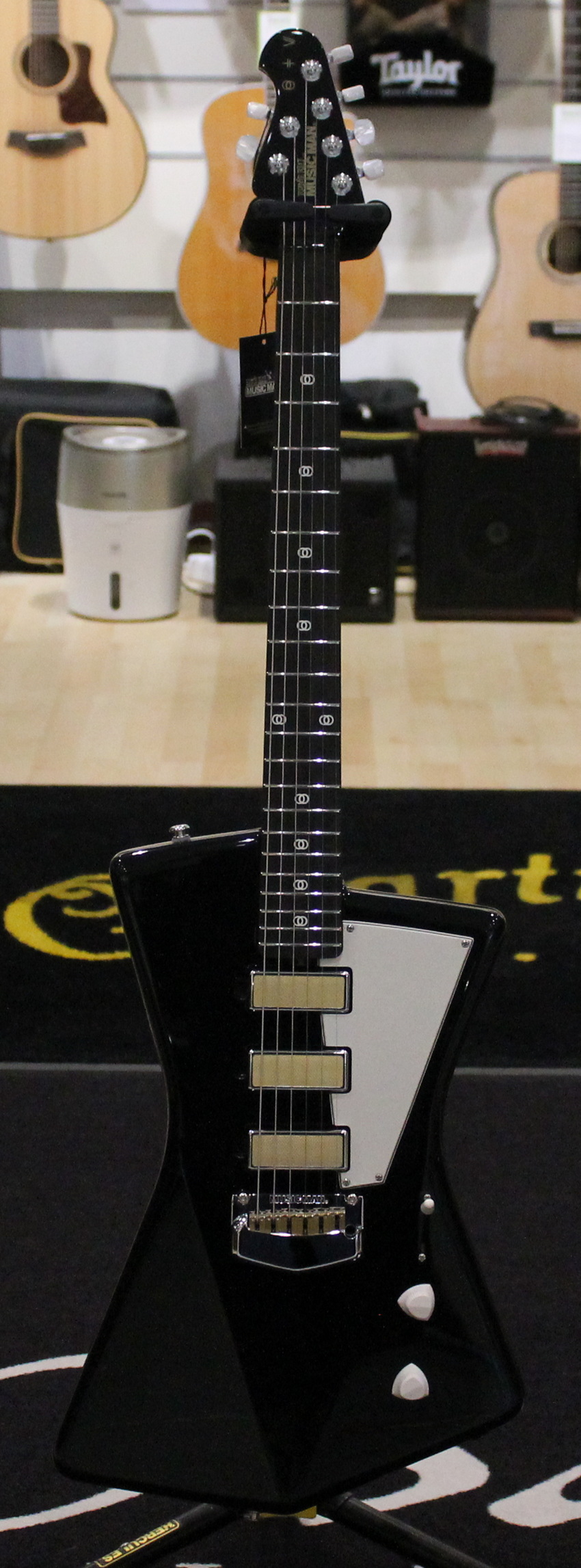 Music Man St. Vincent Goldie Guitar Ebony Fretboard Silk Charmeuse - immagine 2