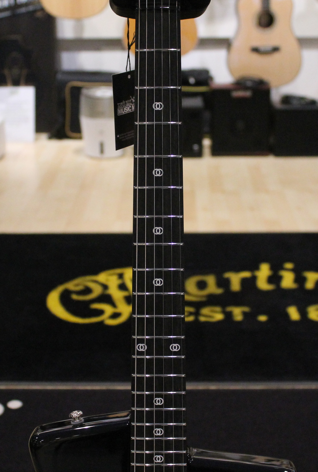 Music Man St. Vincent Goldie Guitar Ebony Fretboard Silk Charmeuse - immagine 7