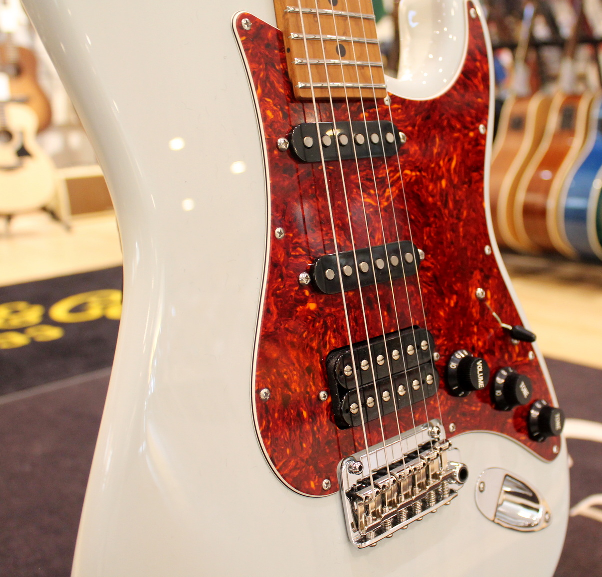 Suhr Classic S Paulownia Trans Sonic Blue - immagine 3