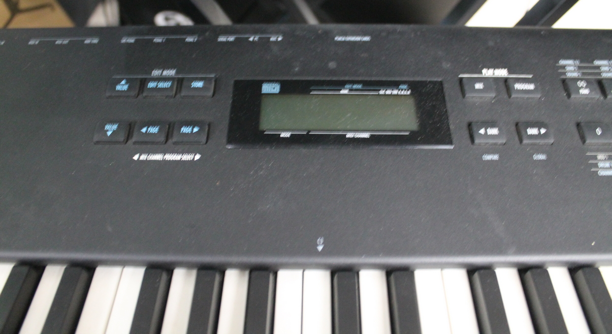 Alesis QS8 USATO Cod.87221 - immagine 4