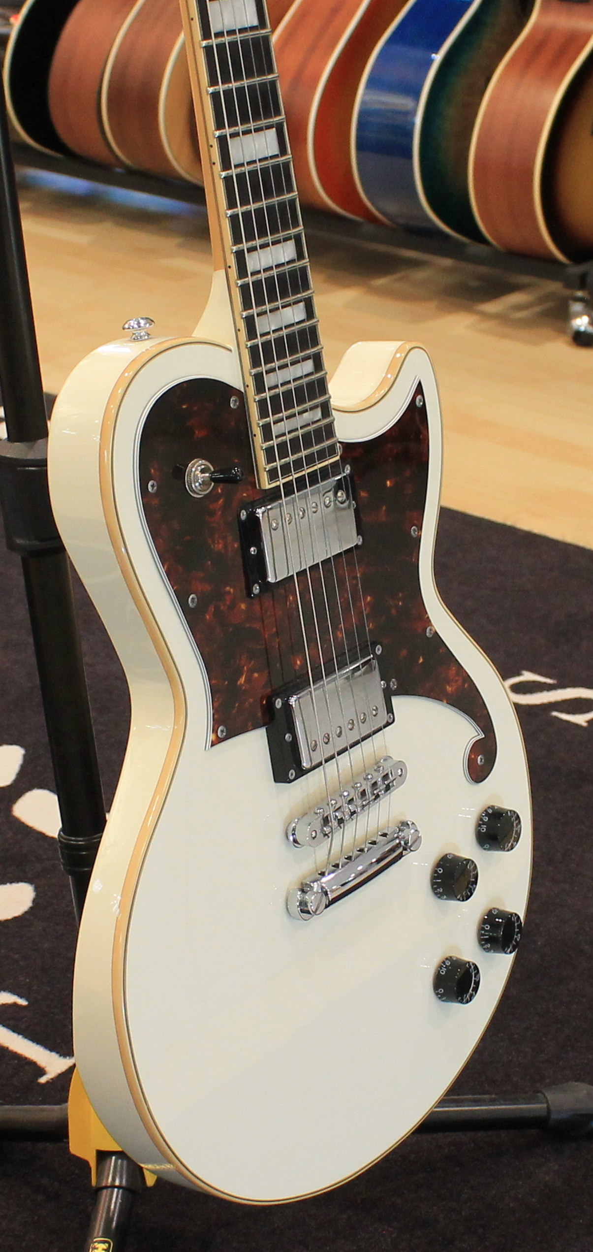 D'Angelico Premier Atlantic USATO cod. 86221 - immagine 2