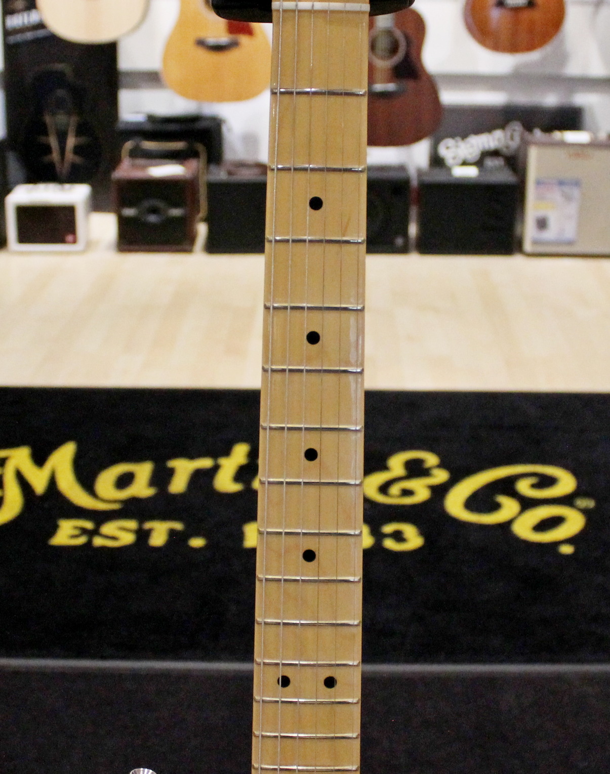 Fender-American-Professional-II-Telecaster-Black-2