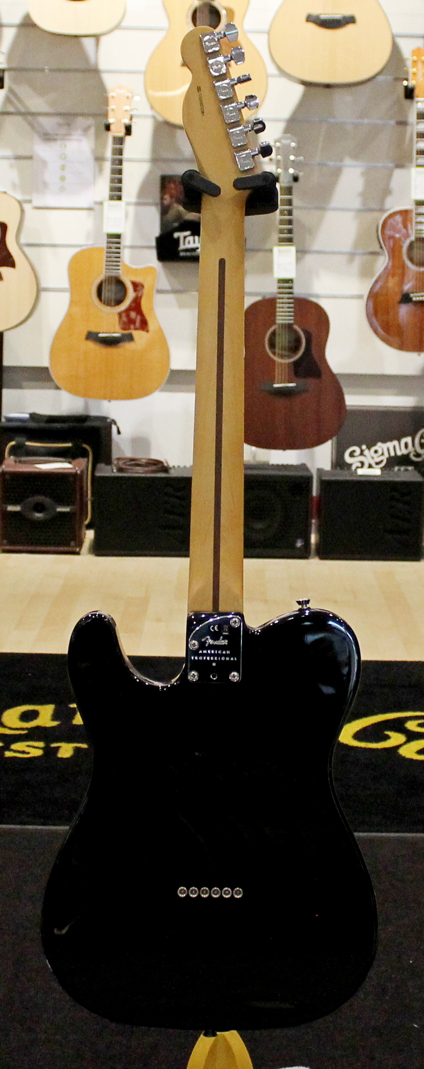 Fender-American-Professional-II-Telecaster-Black-4