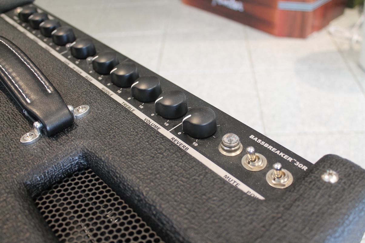 Fender-Bassbreaker-30R-USATO-cod.-103621-5