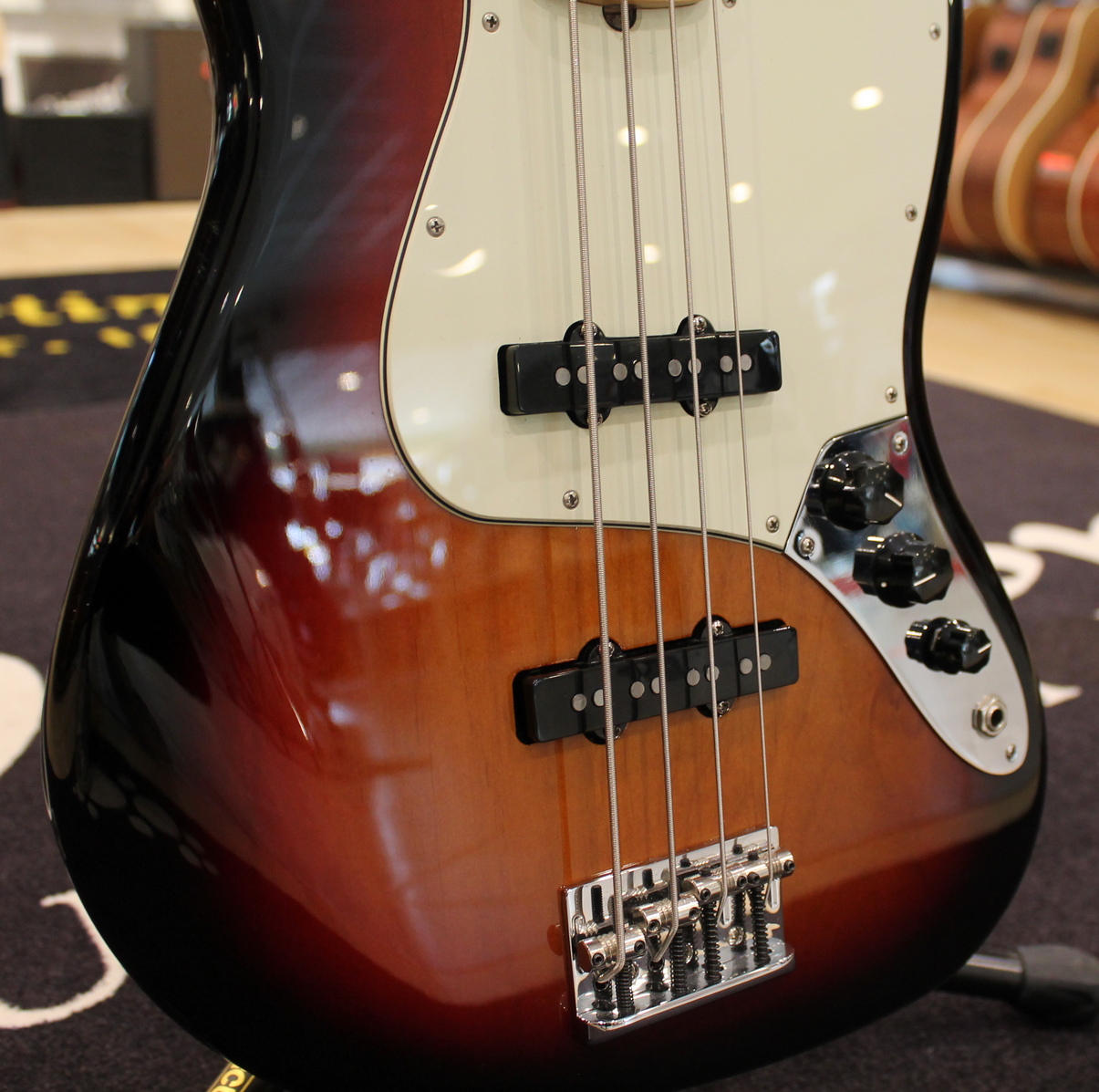 Fender American Professional Jazz Bass USATO cod. 104521 - immagine 3