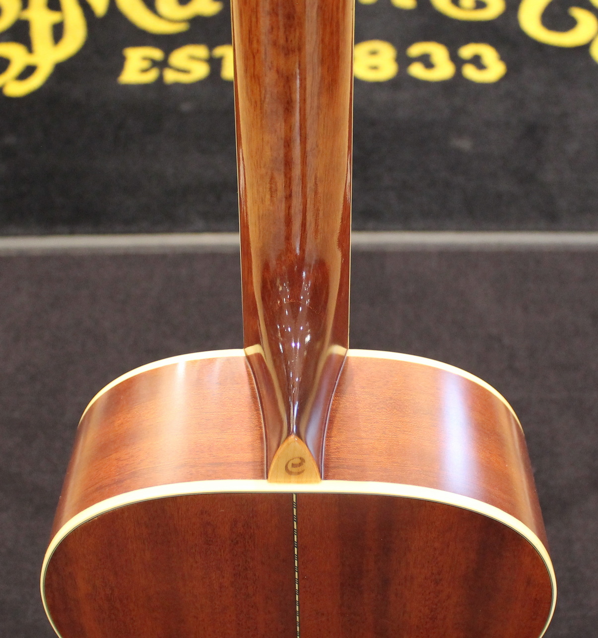 Cort Earth 900 USATO cod. 112521 - immagine 13