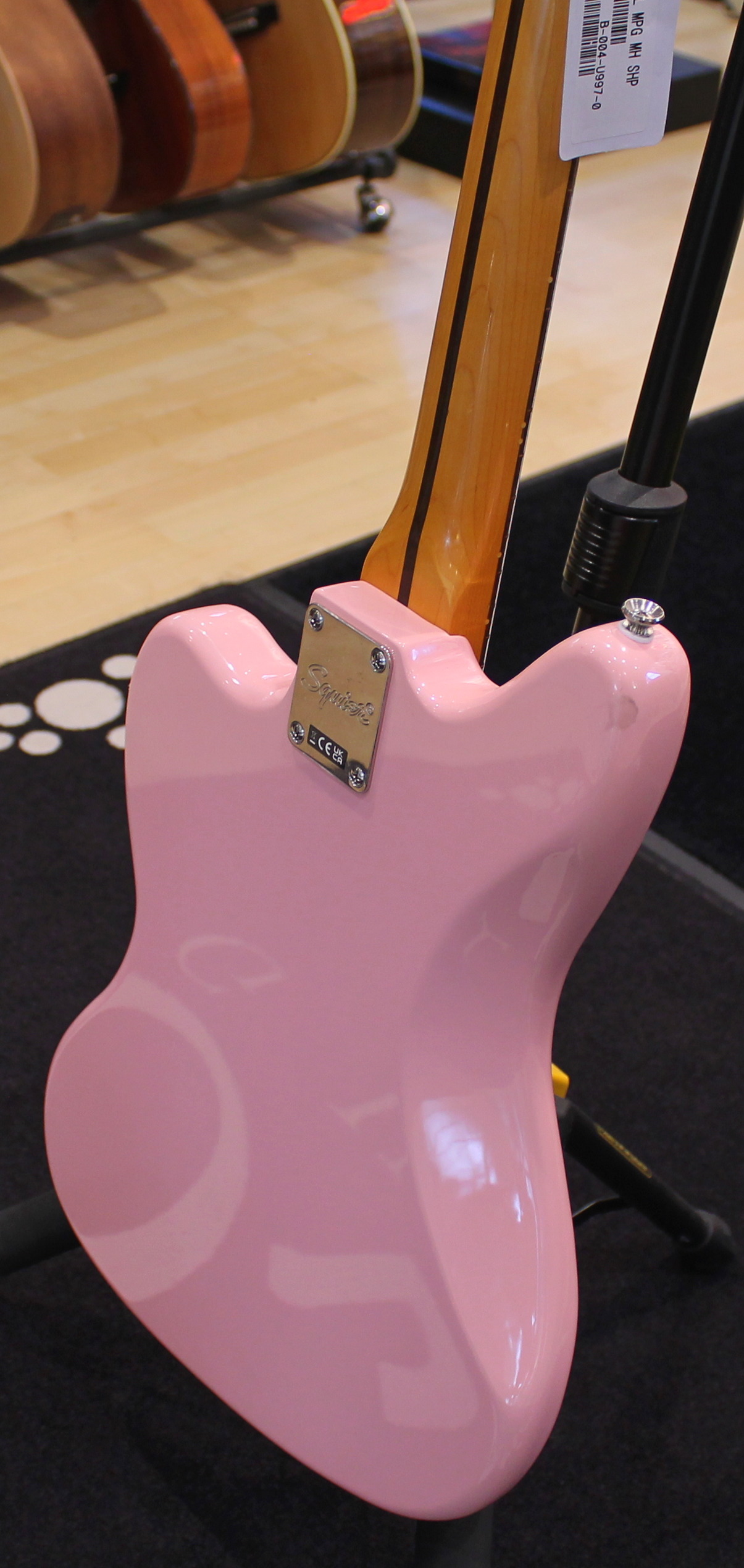 Squier Jaguar FSR Classic Vibe '60 Shell Pink EX DEMO - immagine 10
