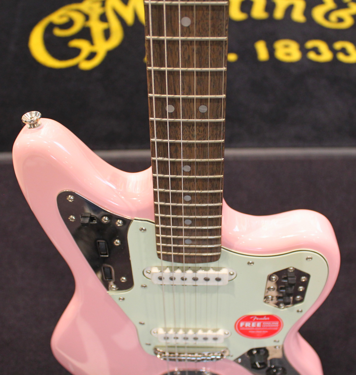 Squier Jaguar FSR Classic Vibe '60 Shell Pink EX DEMO - immagine 5