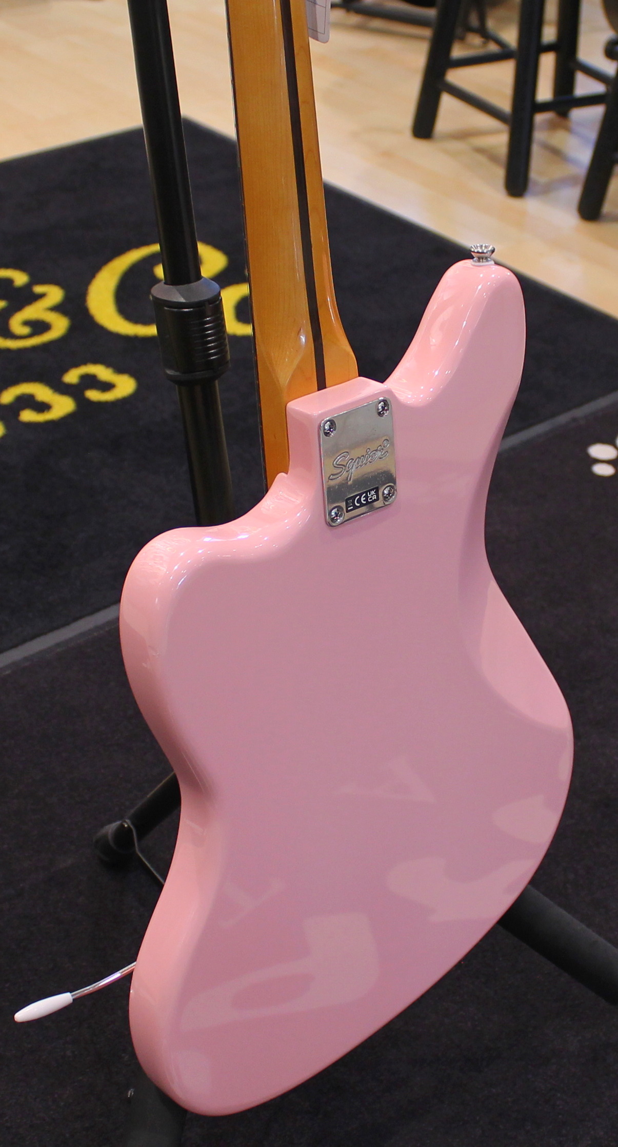 Squier Jaguar FSR Classic Vibe '60 Shell Pink EX DEMO - immagine 9