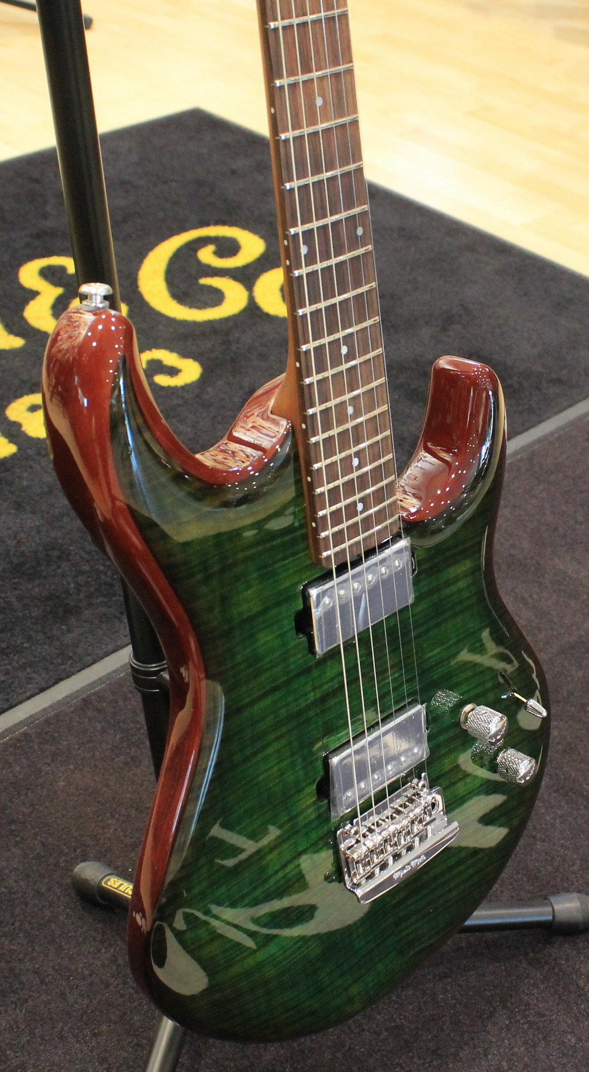 Music Man Luke 3 HH Luscious Green Flame - immagine 2