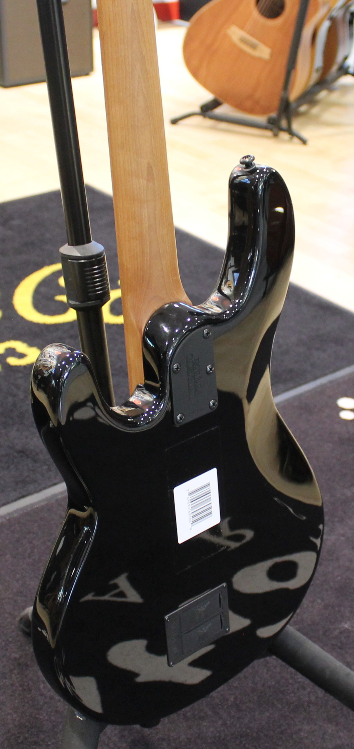 Music Man StingRay Special H Black 2021 - immagine 10