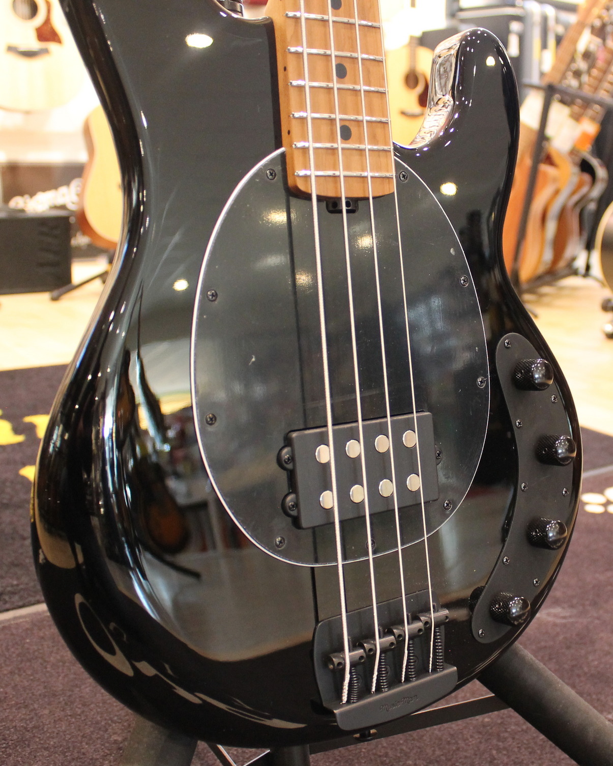 Music Man StingRay Special H Black 2021 - immagine 3