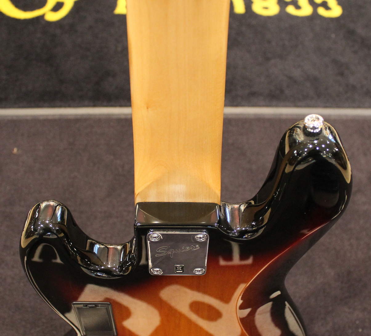 Squier Affinity Deluxe Jazz Bass V USATO cod.128321 - immagine 11