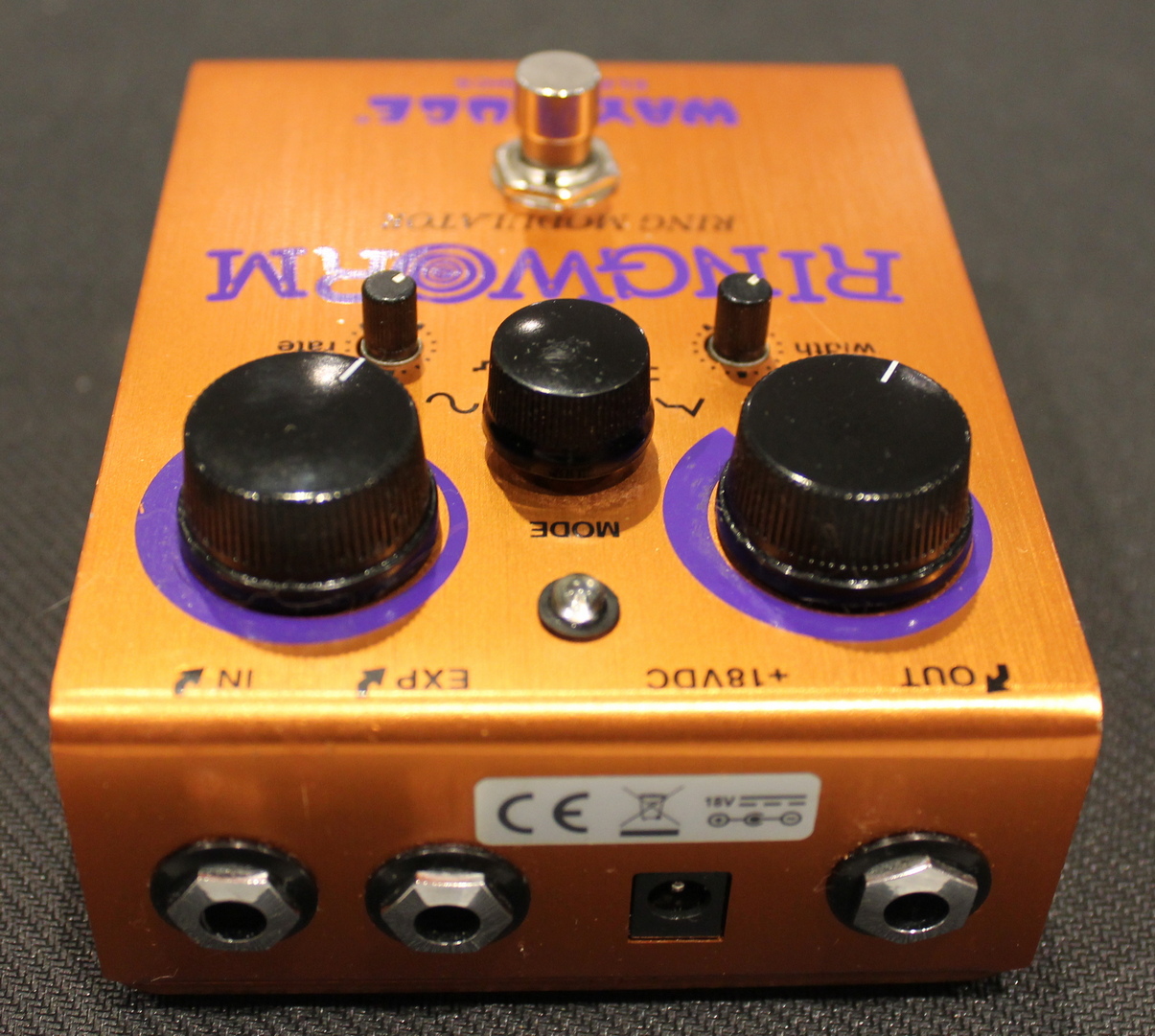 Way Huge Ring Worm USATO cod. 123221 - immagine 2