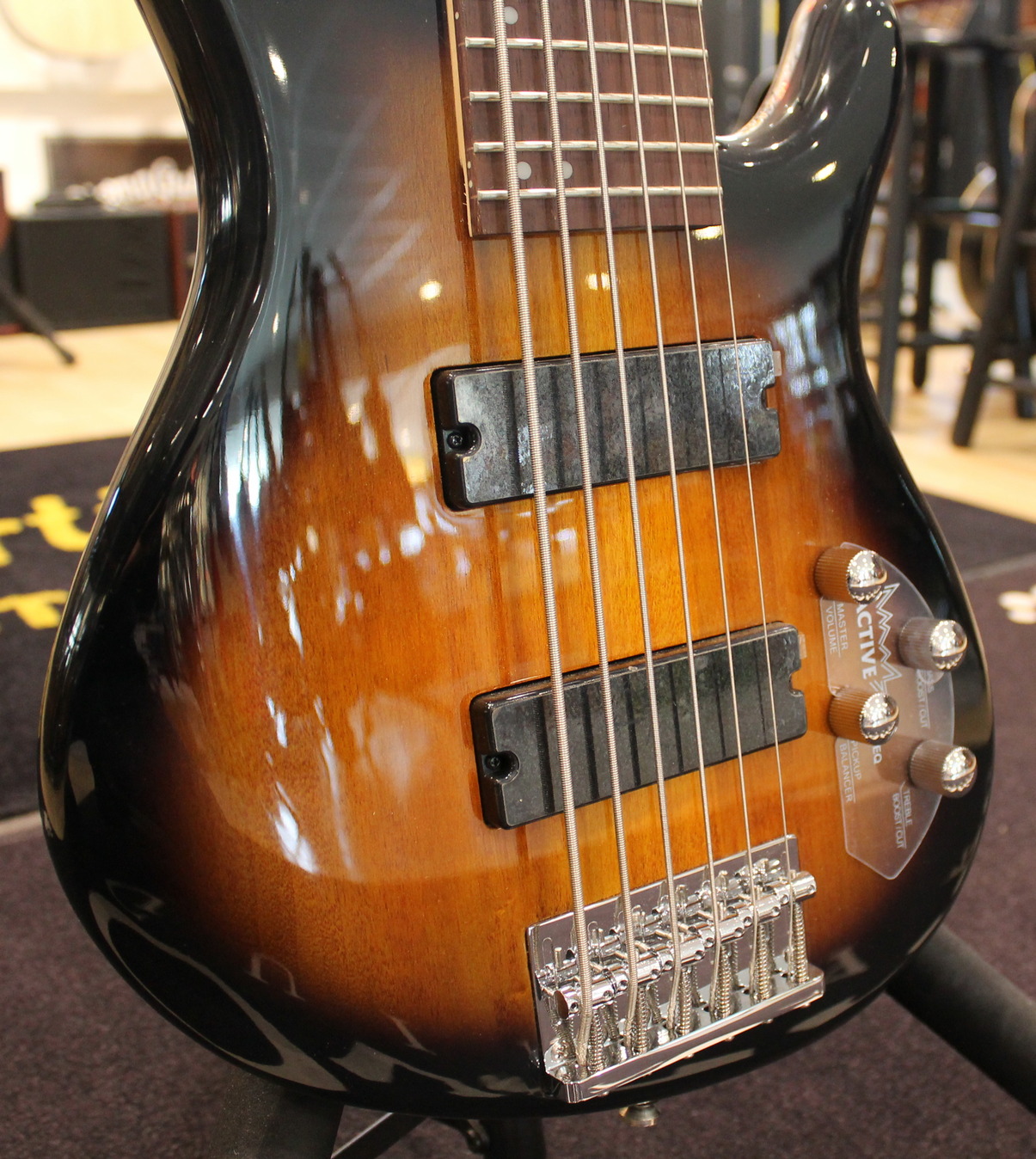 Cort Action Bass VI Plus 2TS - immagine 3
