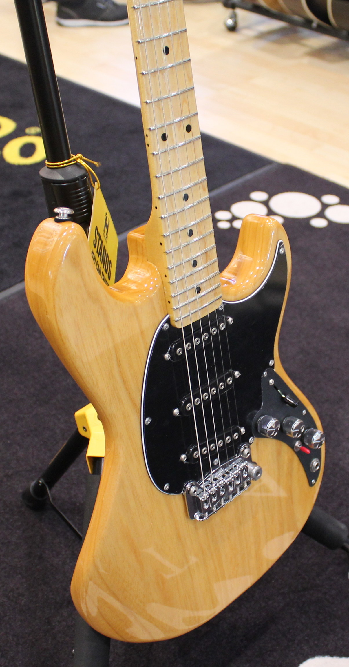 G&L CLF Skyhawk USA Natural - immagine 2