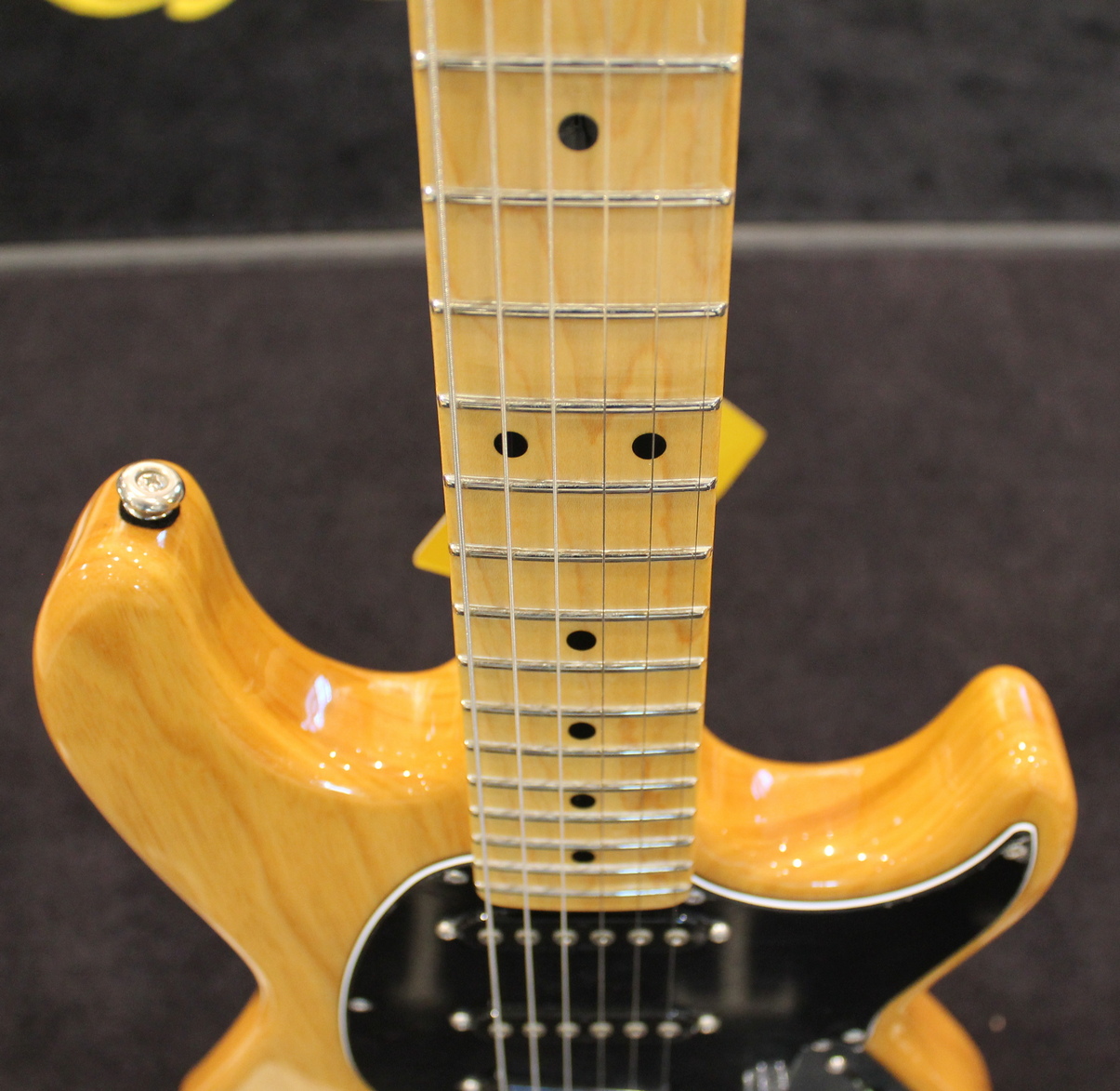 G&L CLF Skyhawk USA Natural - immagine 6