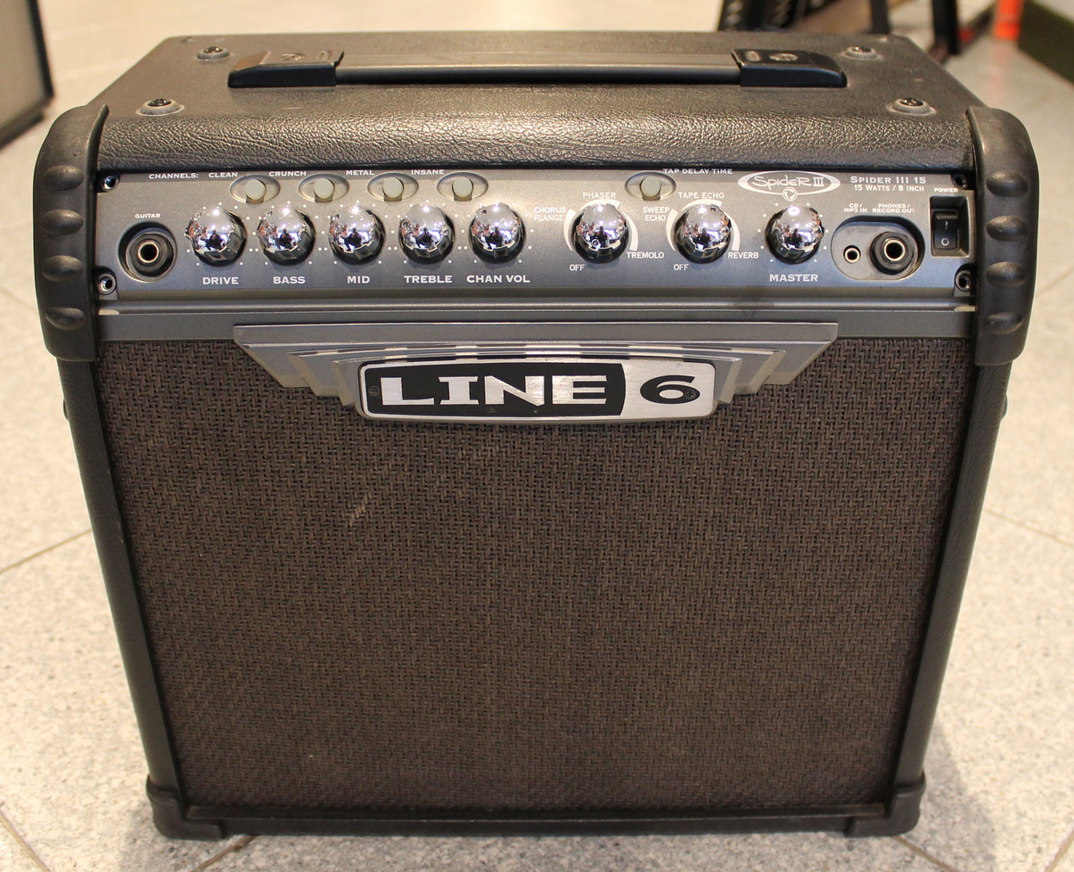 Line 6 Spider III 15 USATO cod. 9422