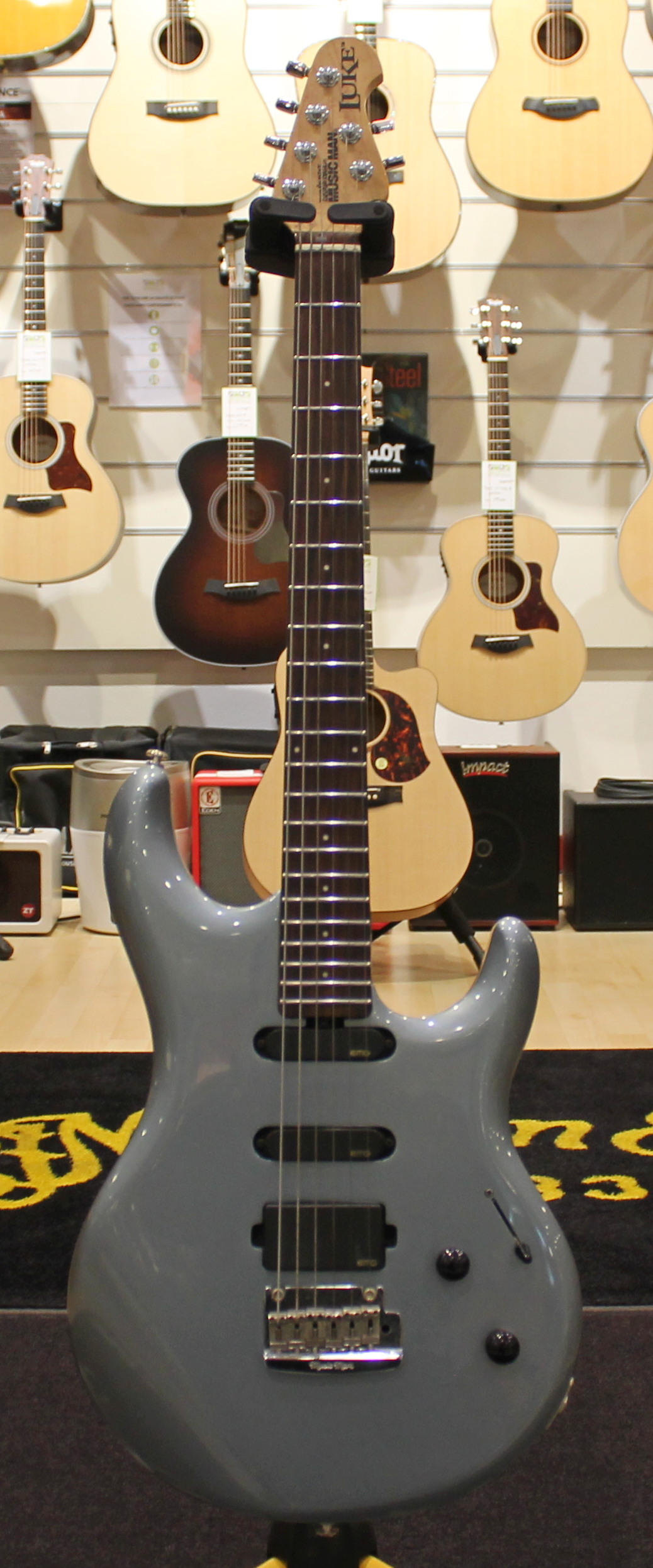 Music Man Luke II USATO cod. 8922