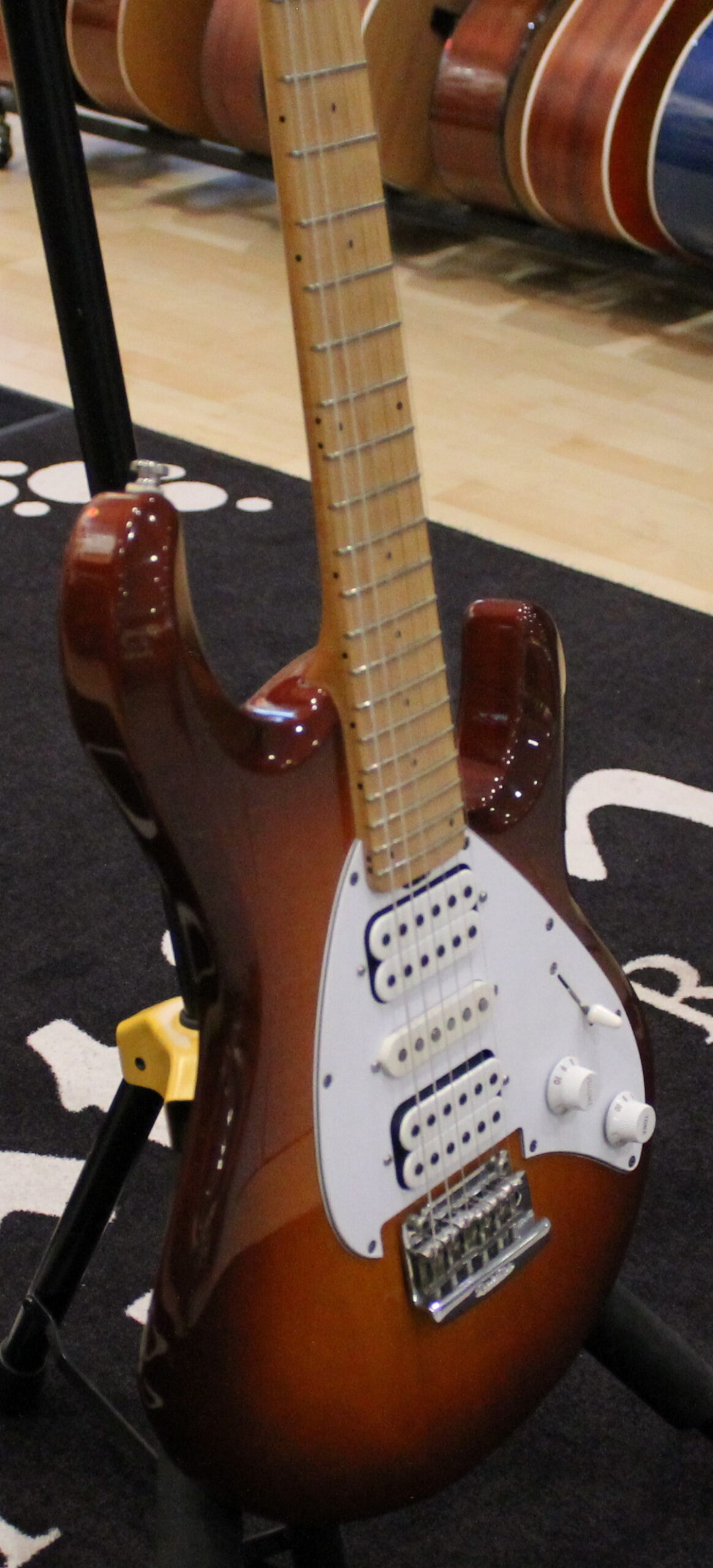 Music Man Silhouette USATO cod. 3822 - immagine 2