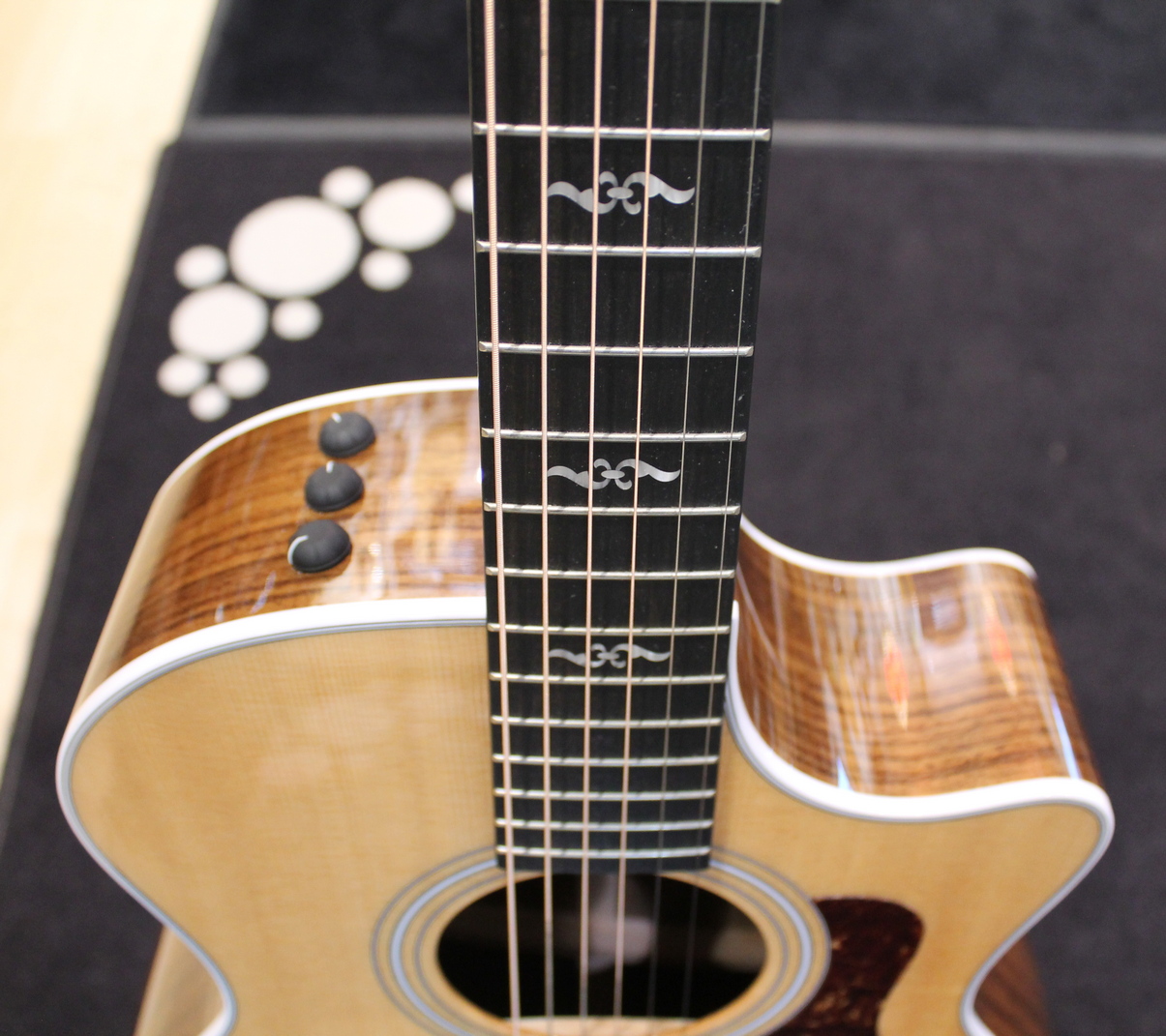 Taylor 414ce-R V-Class USATO cod. 7622 - immagine 4