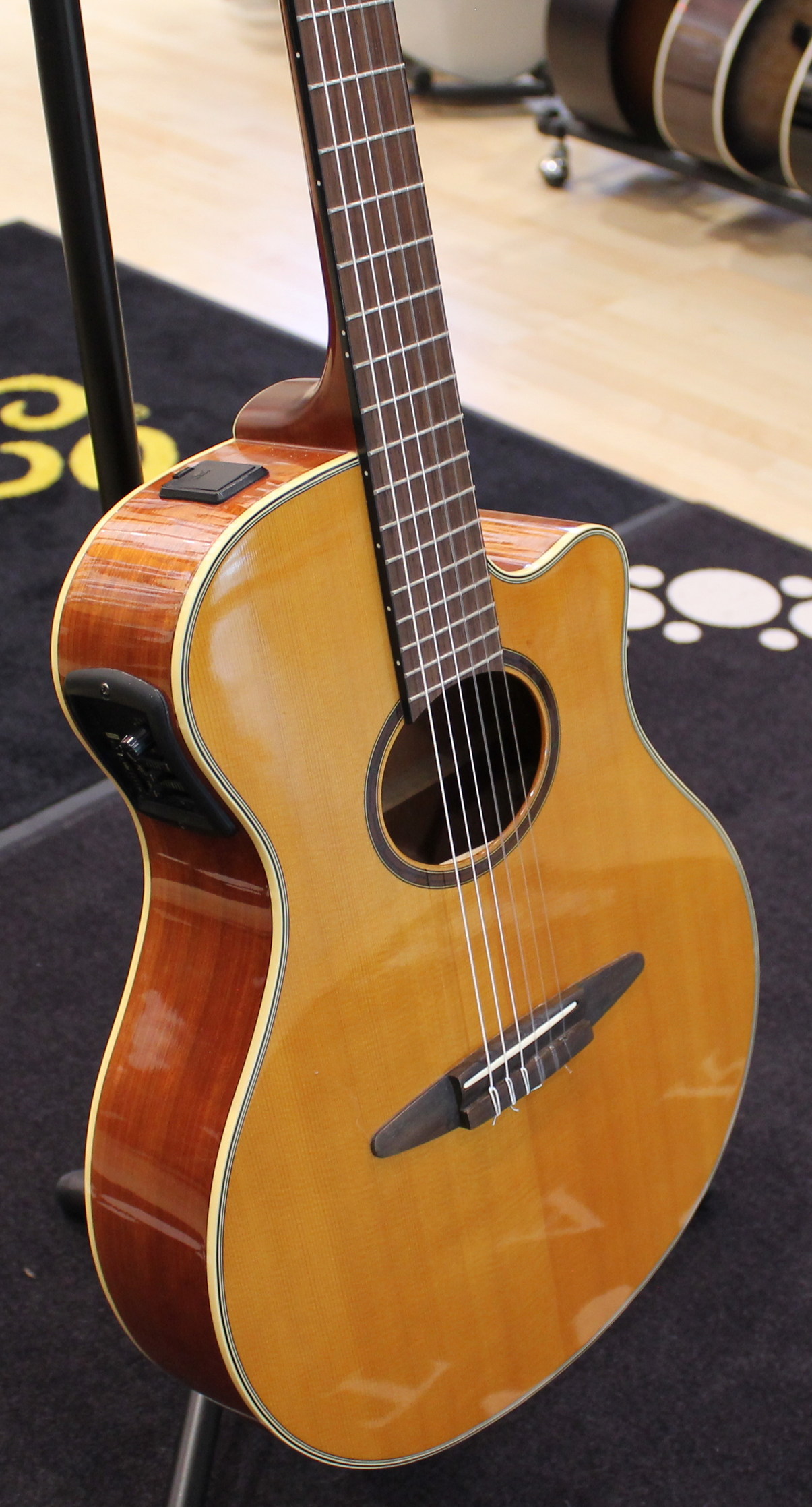 Yamaha APX5 NA USATO cod. 7122 - immagine 2