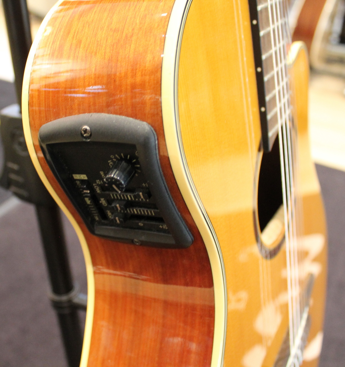 Yamaha APX5 NA USATO cod. 7122 - immagine 3