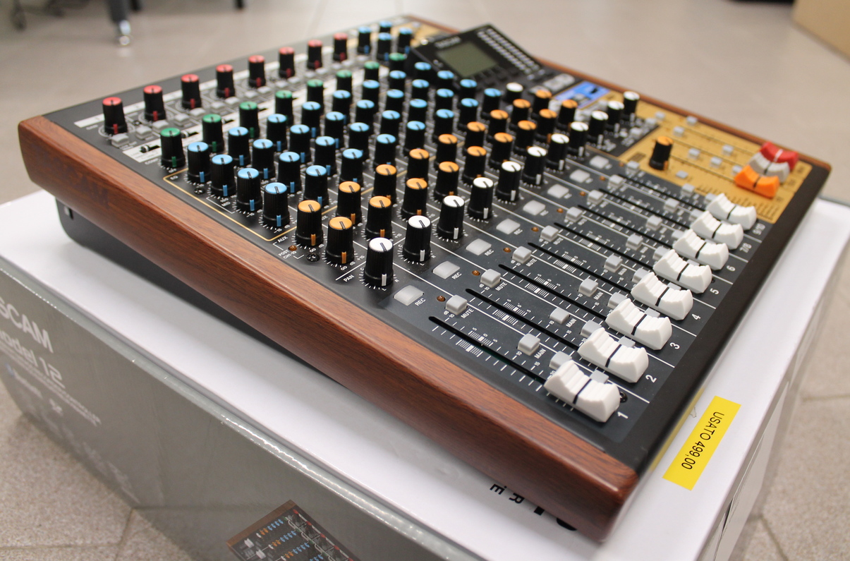 Tascam Model 12 USATO - immagine 2