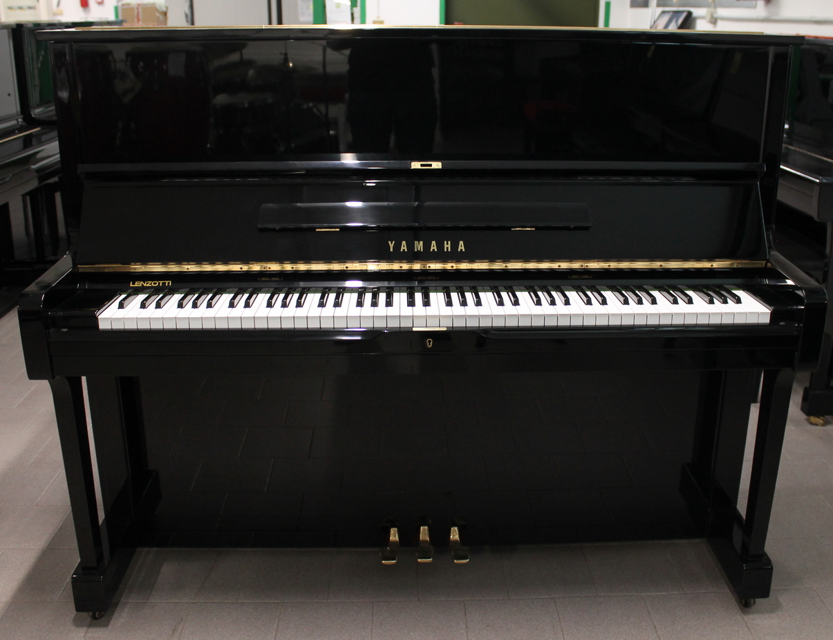 Yamaha U1H Pianoforte Verticale Ricondizionato
