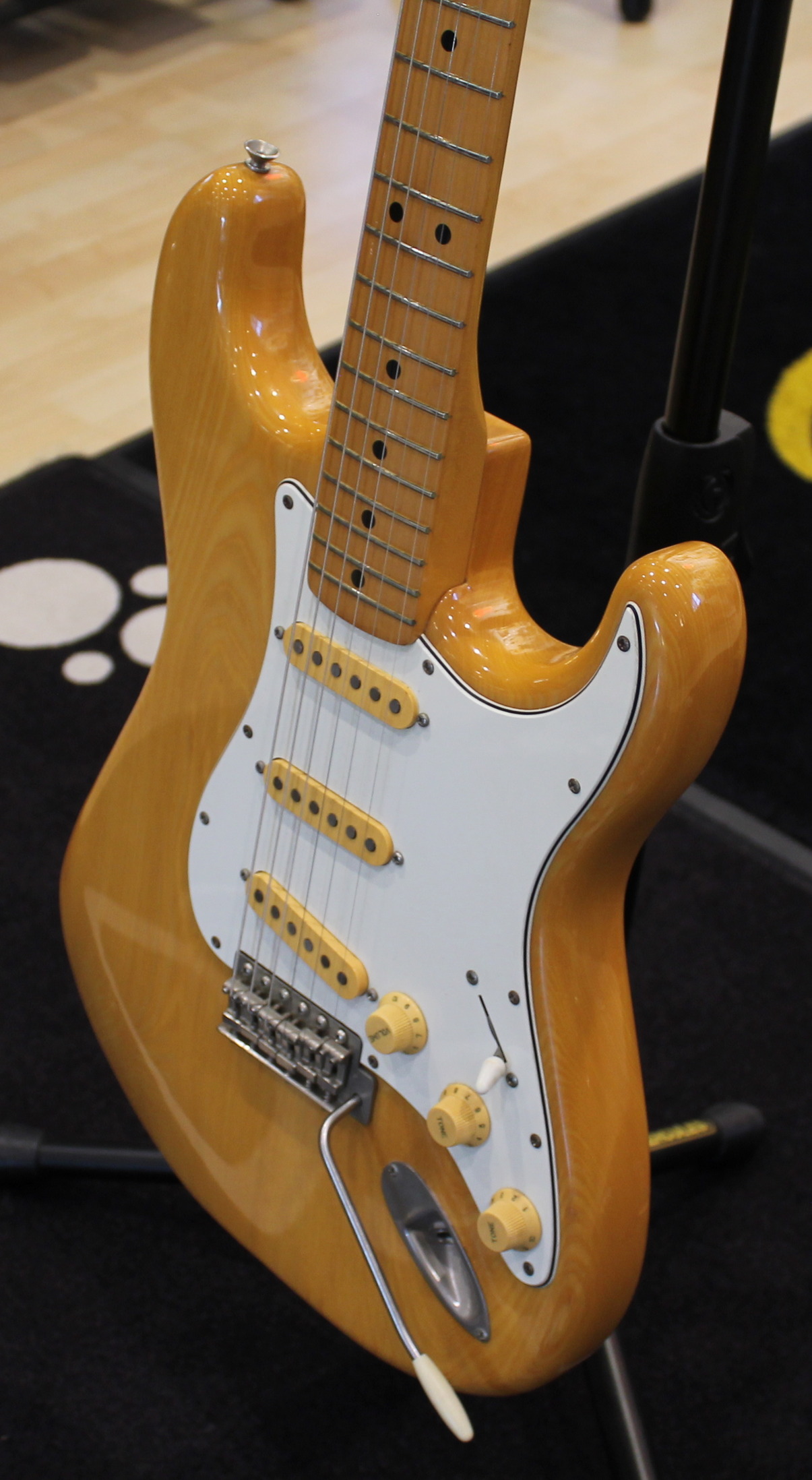 Fernandes Strat Stone Logo 1977 USATO cod. 41222 - immagine 3