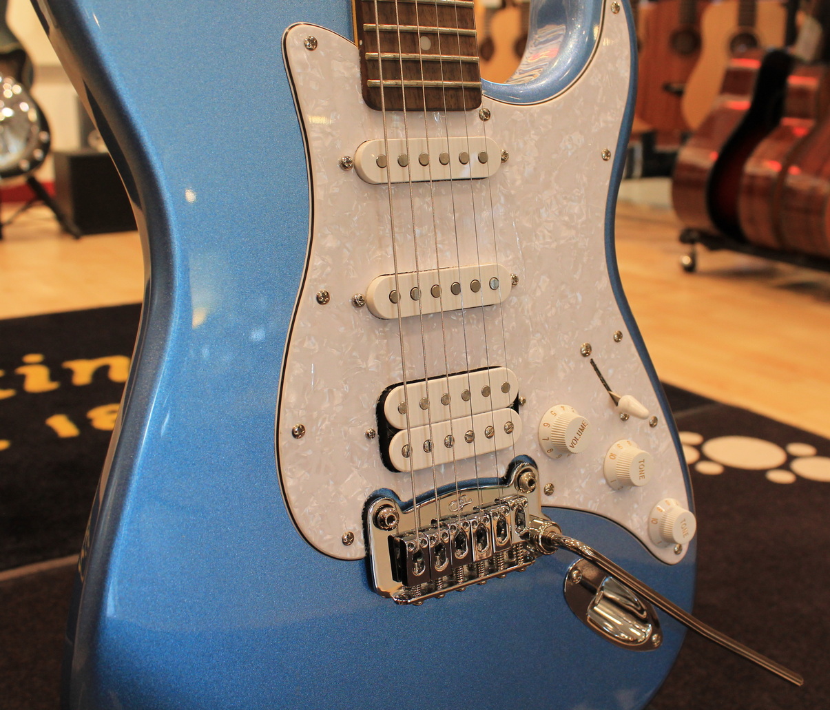 G&L Tribute Legacy HSS Lake Placid Blue - 791018369615