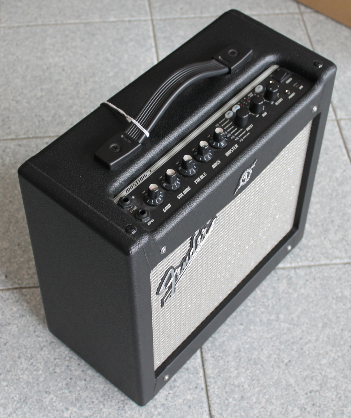 Fender Mustang I V2 USATO cod. 50122 - immagine 4