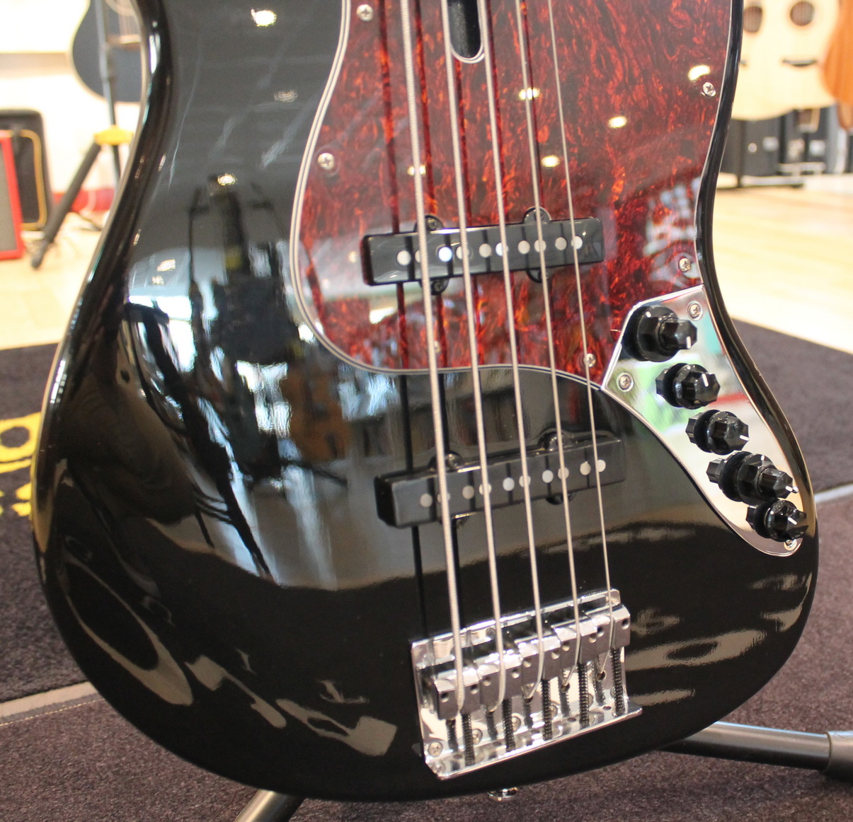 Sire Marcus Miller V7 Alder 5 USATO cod. 44922 - immagine 3