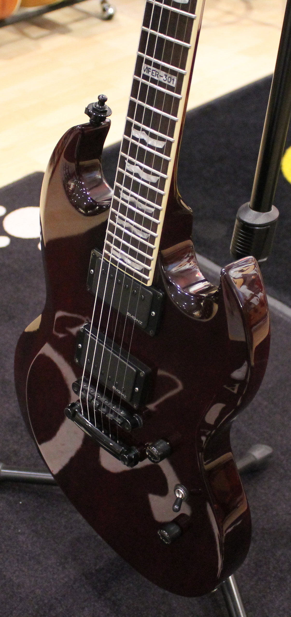 LTD Viper 301 USATO cod. 52022 - immagine 4