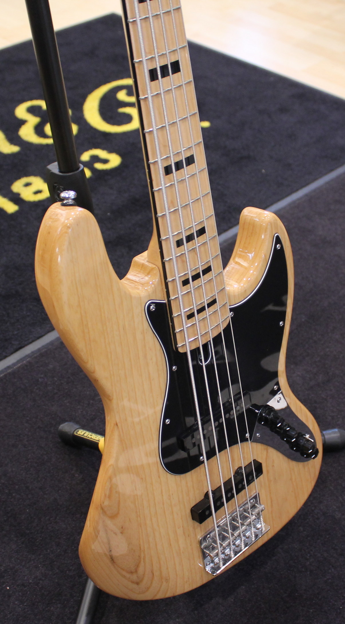 Sire Marcus Miller V7 Swamp Ash 5 USATO cod. 57722 - immagine 2