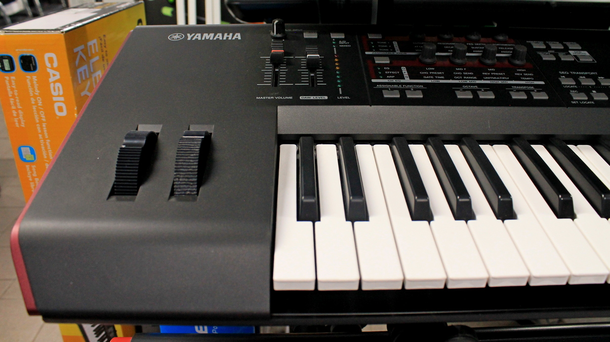 Yamaha MOXF6 USATO cod. 60222 - immagine 3