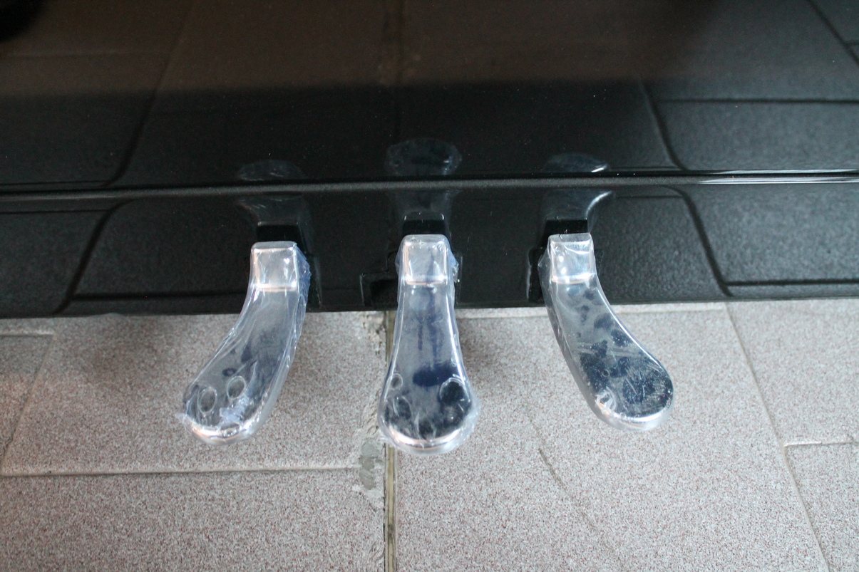 Liedermann L112T Pianoforte Verticale Nero Lucido Silent - immagine 4