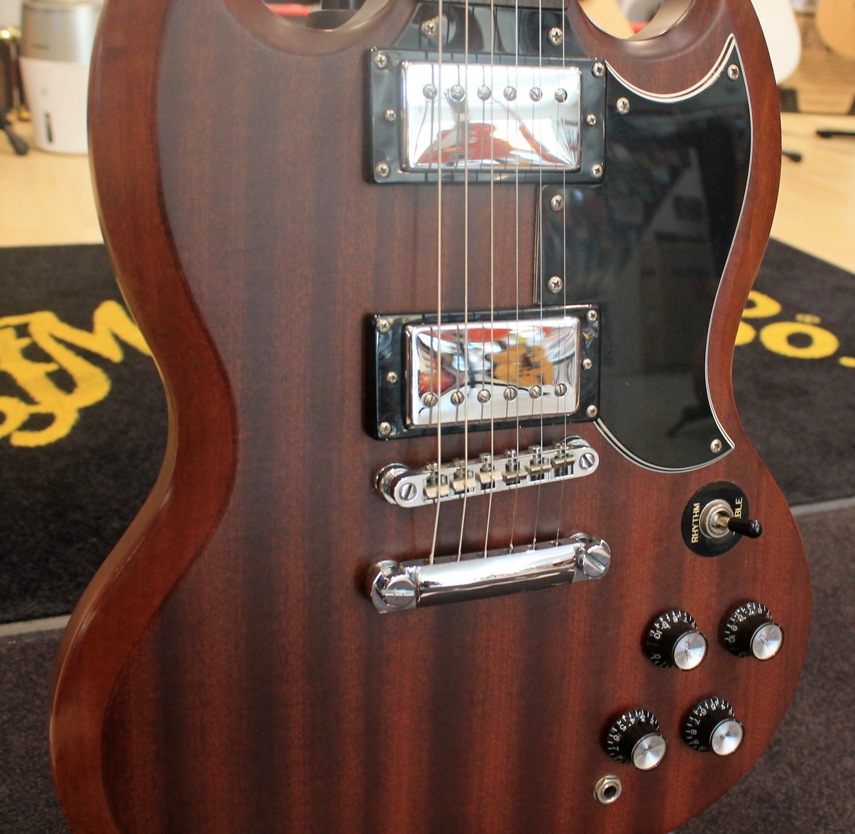 Epiphone SG G-400 Worn Brown USATO cod. 93322 - immagine 2