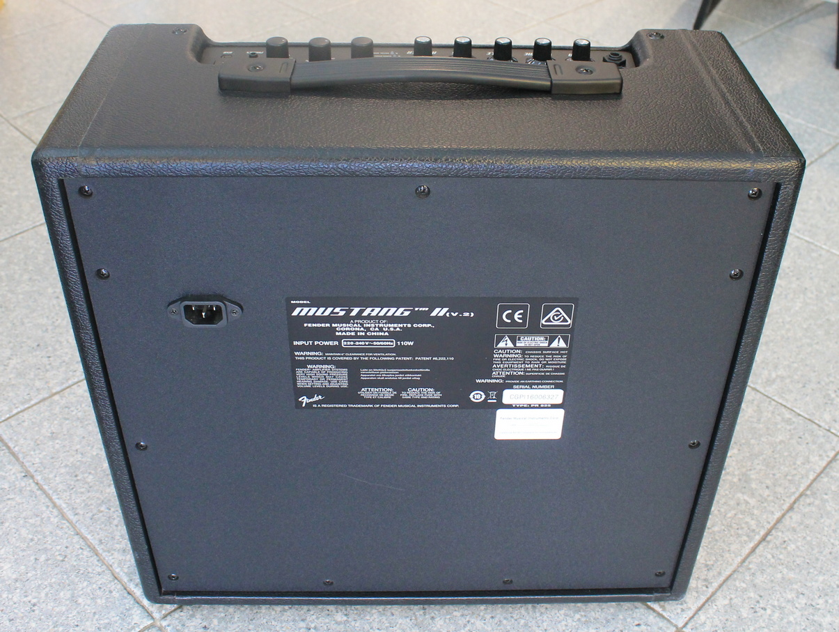 Fender Mustang II V2 USATO cod. 91422 - immagine 2