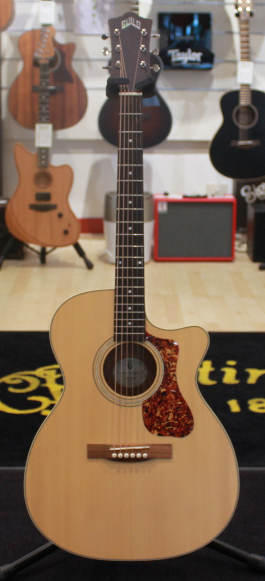 Guild OM240-CE USATO cod. 87022