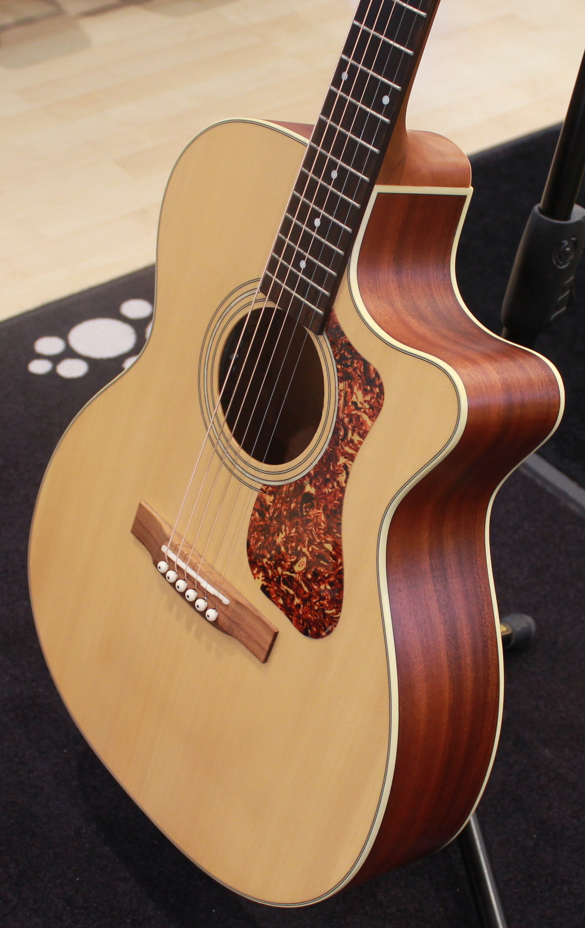 Guild OM240-CE USATO cod. 87022 - immagine 3