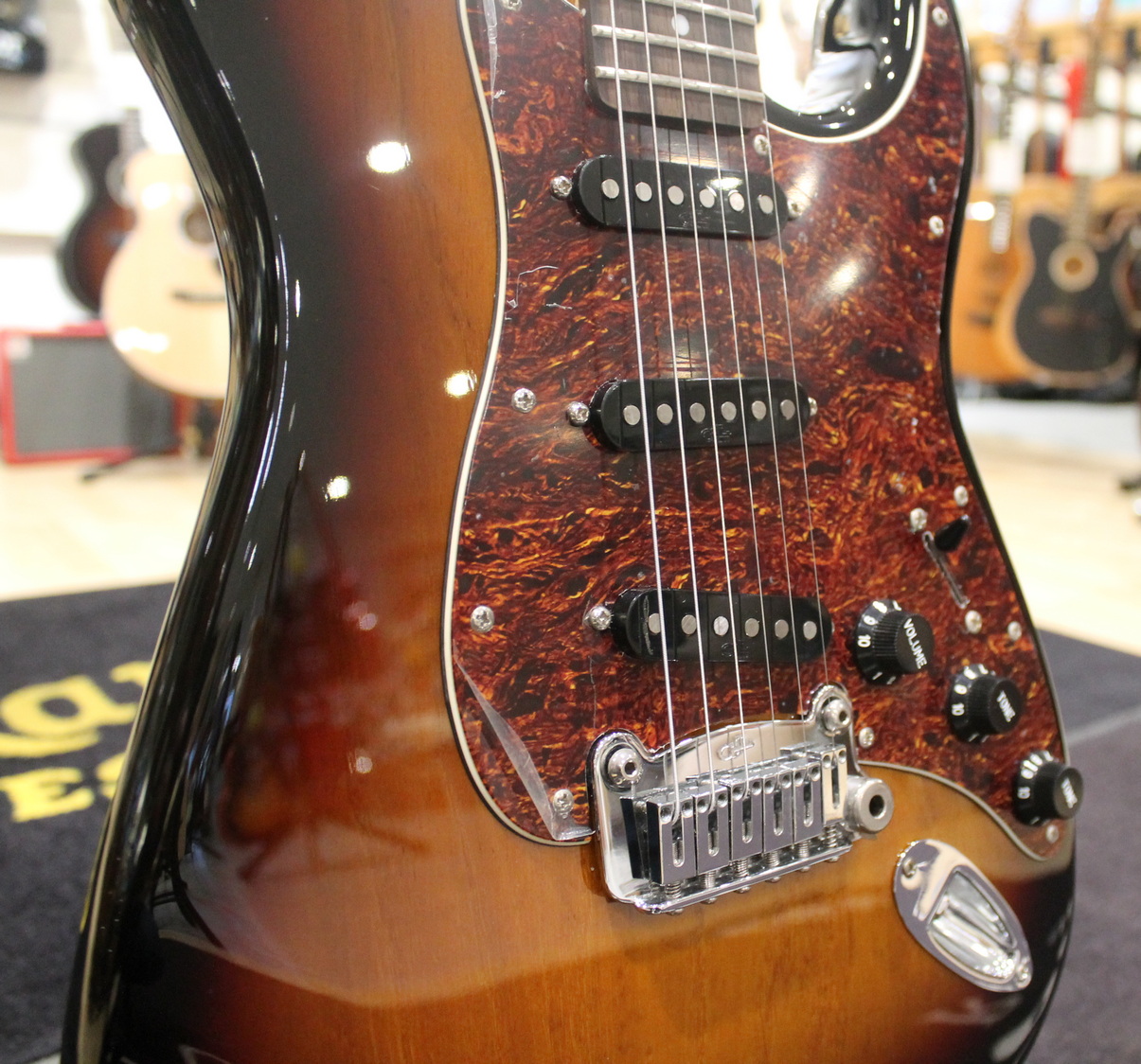 G&L Tribute Legacy Premium 3TS USATO - immagine 3