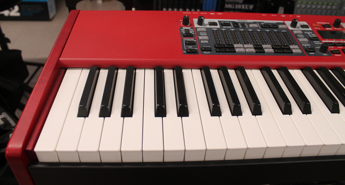 Nord Electro 6 73 HP USATO cod. 108522 - immagine 3