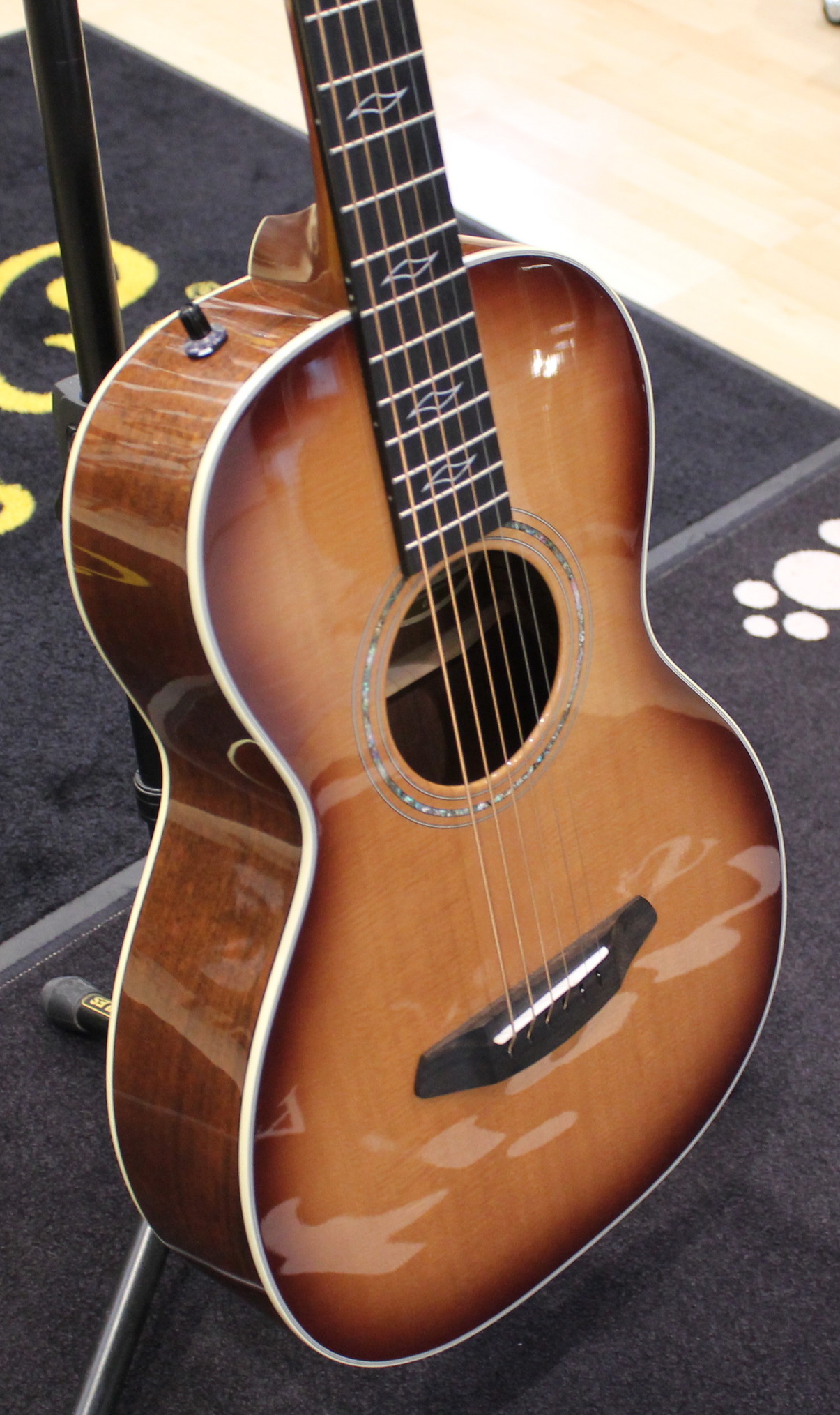Breedlove Legacy Parlor Walnut USATO cod. 20823 - immagine 2